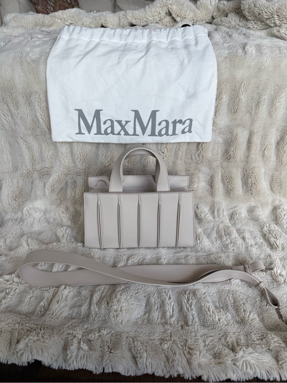 Max Mara Light Beige Pink Whitney Bag | Excellent Condition | Whitney Glam
